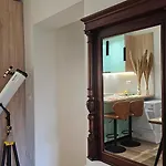 Elegant One Bedroom Myslym Shyri Apartment