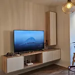 Elegant One Bedroom Myslym Shyri Lejlighed