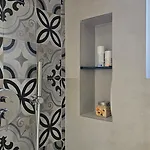 Elegant One Bedroom Myslym Shyri Lejlighed *
