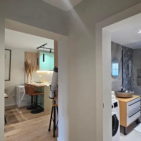 Elegant One Bedroom Myslym Shyri * Τίρανα