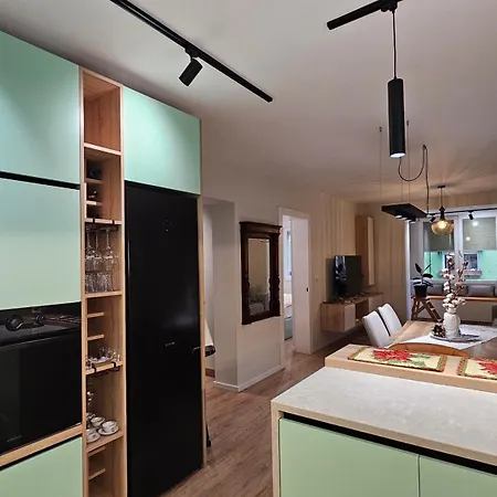 Elegant One Bedroom Myslym Shyri * Τίρανα