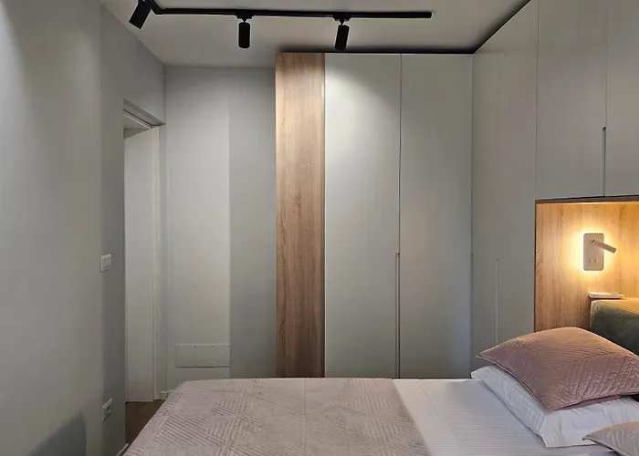 Elegant One Bedroom Myslym Shyri Διαμέρισμα *